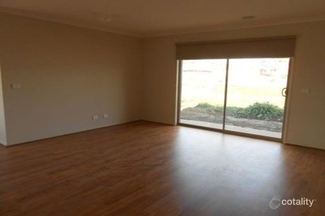 Property photo of 11 Balerno Way Mernda VIC 3754