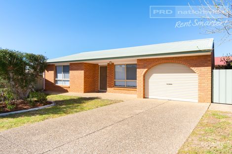 Property photo of 3/2 Borneo Place Ashmont NSW 2650