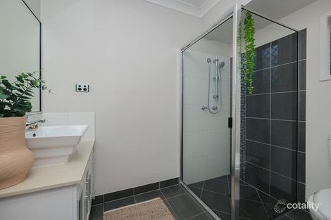 Property photo of 59 Hillock Crescent Bushland Beach QLD 4818