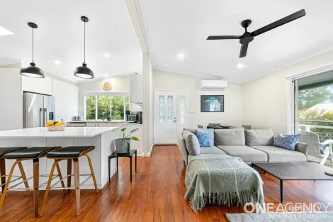 Property photo of 2 Newcastle Street Springfield NSW 2250