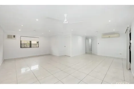 Property photo of 15 Lashmar Crescent Deeragun QLD 4818