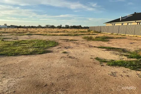 102 Bruton St, Tocumwal, NSW 2714