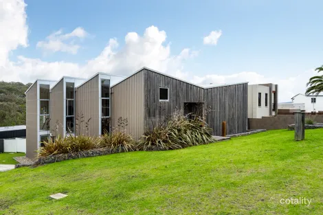 Property photo of 1 The Point Tura Beach NSW 2548