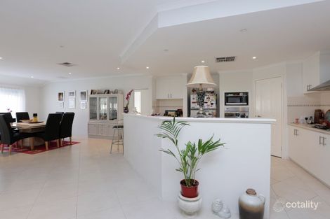 33 Elizabeth St, East Cannington, WA 6107