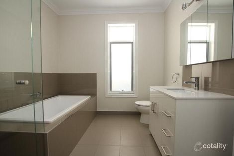 Property photo of 2/32 Mount Street Altona VIC 3018