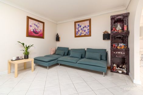Property photo of 35 Kambala Crescent Fairfield West NSW 2165