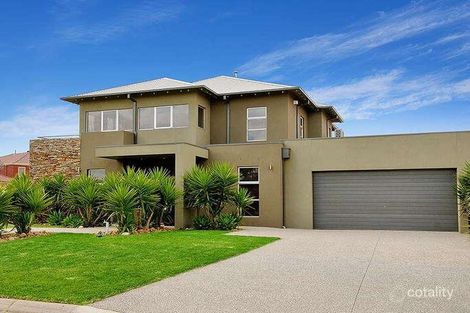 1 Meldrum Cl, Taylors Lakes, VIC 3038
