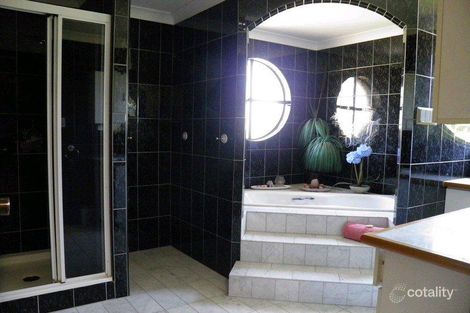 Property photo of 13 Labanka Close Frenchville QLD 4701