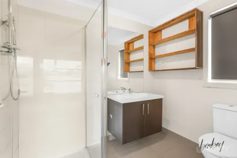 Property photo of 28 Barkers Crescent Mickleham VIC 3064