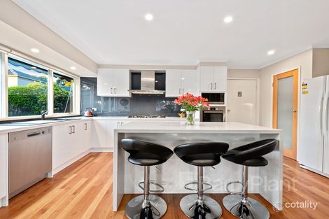 Property photo of 6 Ballard Close Wantirna VIC 3152