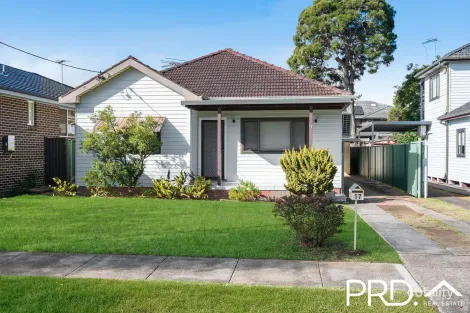 17 Killara Ave, Panania, NSW 2213
