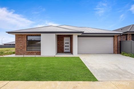 98 Dyson Dr, Lucas, VIC 3350