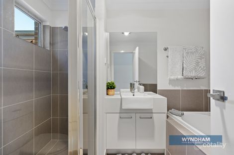 Property photo of 1/6 Durville Street Wyndham Vale VIC 3024