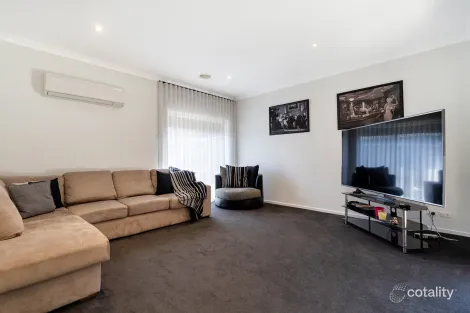 Property photo of 10 Earlston Place Craigieburn VIC 3064
