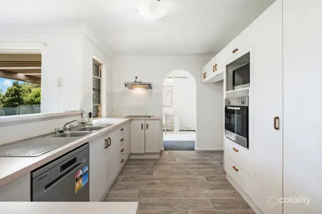 Property photo of 28 Baroona Road Bray Park QLD 4500