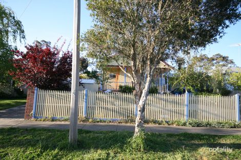 18 Cook St, Newtown, VIC 3220