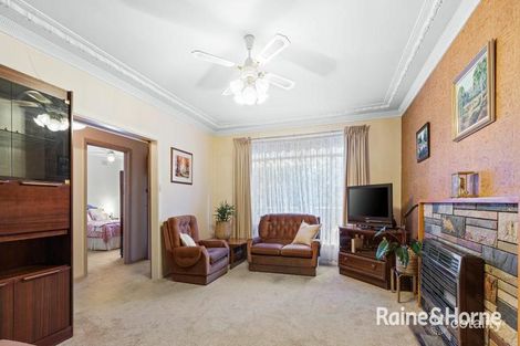 Property photo of 11 Glinden Avenue Ardeer VIC 3022