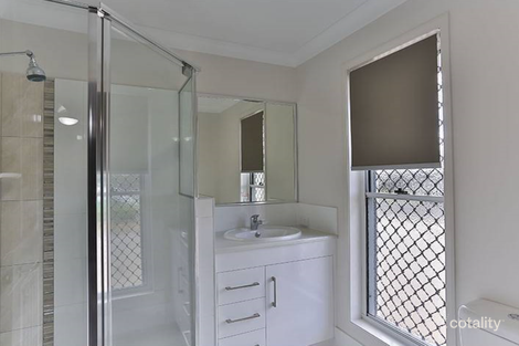 Property photo of 1/4 Highgrove Drive Highfields QLD 4352