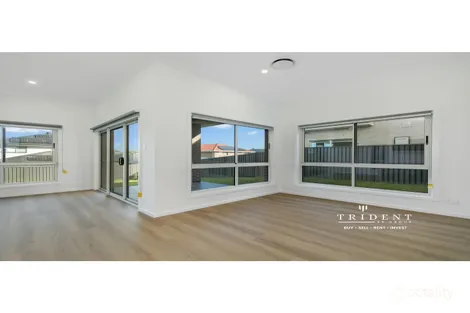 Property photo of 13A Boyd Street Kelso NSW 2795