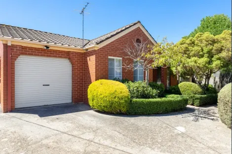 2/7 Graetz Ct, Lavington, NSW 2641