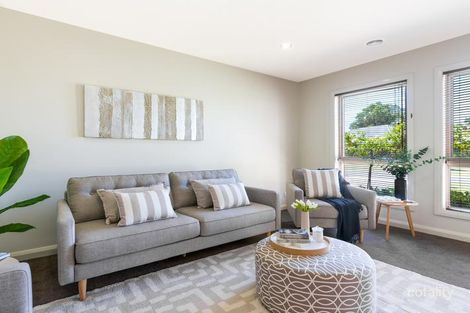 Property photo of 3 Bluff Court Glenroy NSW 2640