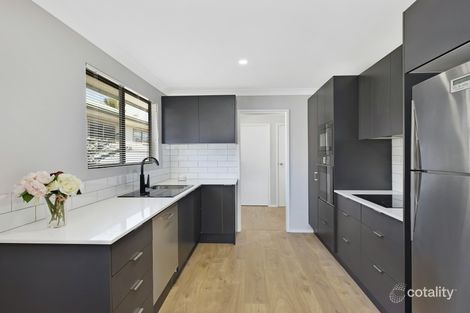 Property photo of 37 Cunningham Road Killarney Vale NSW 2261