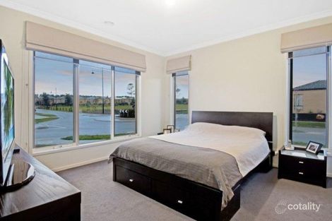 Property photo of 30 Sabel Drive Cranbourne North VIC 3977
