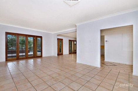 Property photo of 4 Portside Place Bulimba QLD 4171