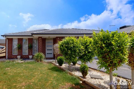 26 Ballymena Cres, Cranbourne East, VIC 3977