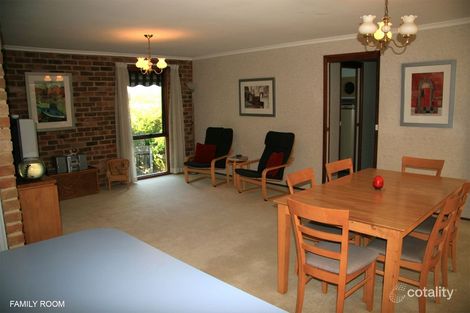 Property photo of 152 Julia Flynn Avenue Isaacs ACT 2607