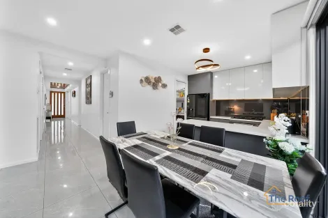 Property photo of 8 Kamala Drive Tarneit VIC 3029