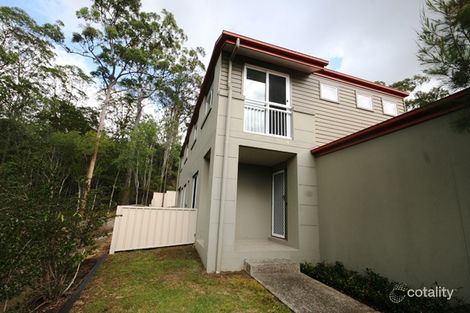 Property photo of 21 Caragh Crescent Oxenford QLD 4210