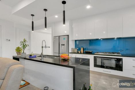 Property photo of 31 Rivella Circuit Tarneit VIC 3029