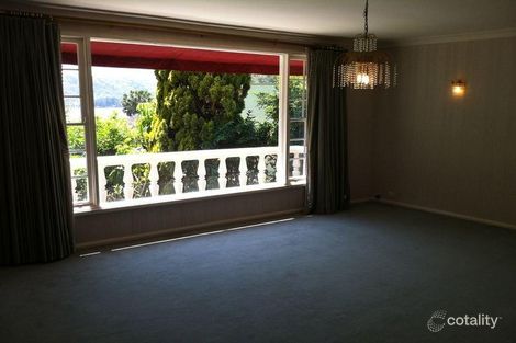 Property photo of 11 Careel Bay Crescent Avalon Beach NSW 2107