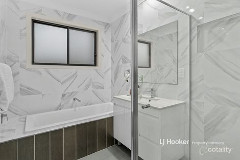 Property photo of 31 Mascot Street Upper Mount Gravatt QLD 4122