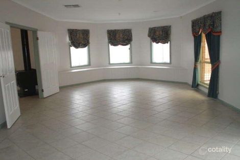 Property photo of 9 Beaumont Court Sydenham VIC 3037