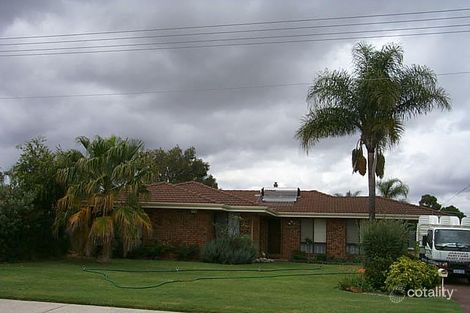 10 Strawberry Dr, Seville Grove, WA 6112