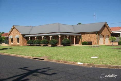 1 Barton St, Parkes, NSW 2870