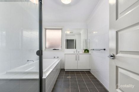 Property photo of 25 Sierra Avenue Middleton Grange NSW 2171