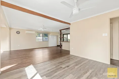 Property photo of 21 Diamond Avenue Emerald QLD 4720