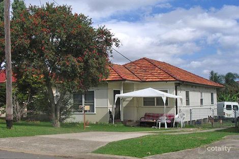 22 Pandora St, Greenacre, NSW 2190