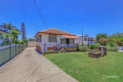 18 Montfort St, Cannon Hill, QLD 4170