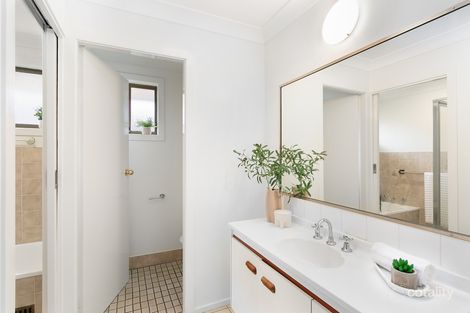 Property photo of 2 Wondaboyne Avenue Charmhaven NSW 2263
