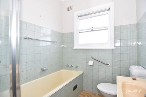 Property photo of 32 Curtis Avenue Taren Point NSW 2229