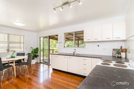 Property photo of 25 Dobbs Street Holland Park West QLD 4121