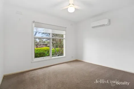 Property photo of 26 Wattle Drive Watsonia VIC 3087