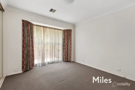 Property photo of 2/10 Charlton Road Eaglemont VIC 3084