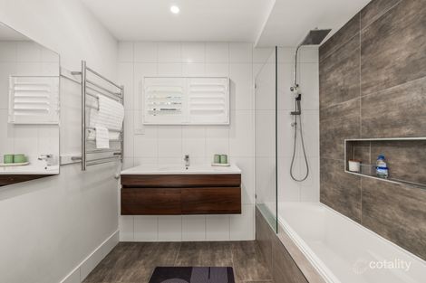 Property photo of 148 Randall Road Wynnum West QLD 4178