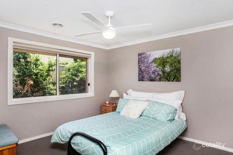 Property photo of 15 Bramshaw Crescent Hillside VIC 3037