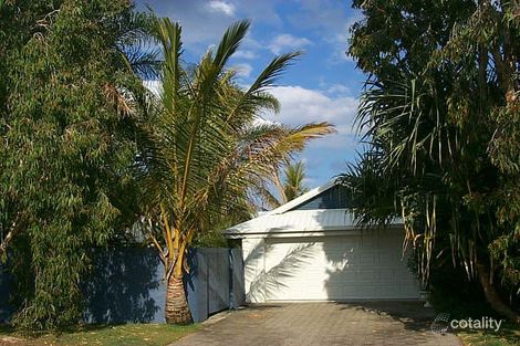 17 Dolphin Cres, Noosaville, QLD 4566